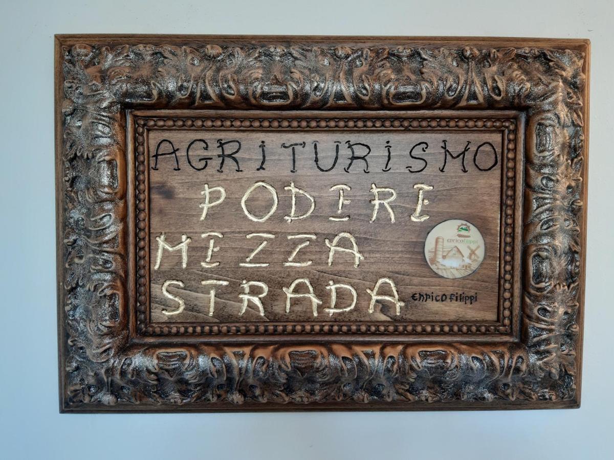 Agriturismo La Valle Della Lavanda - Podere Mezzastrada Fauglia Kültér fotó