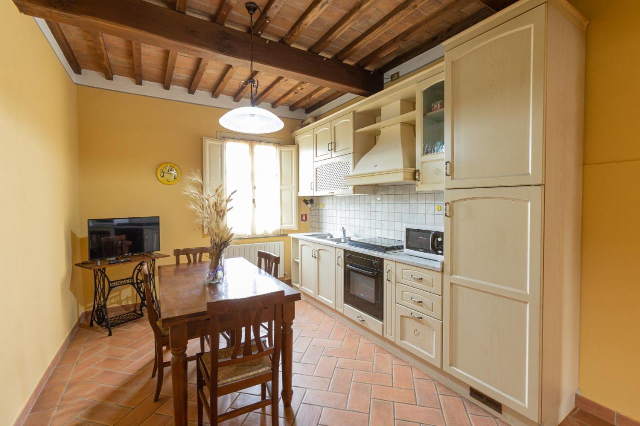 Agriturismo La Valle Della Lavanda - Podere Mezzastrada Fauglia Szoba fotó