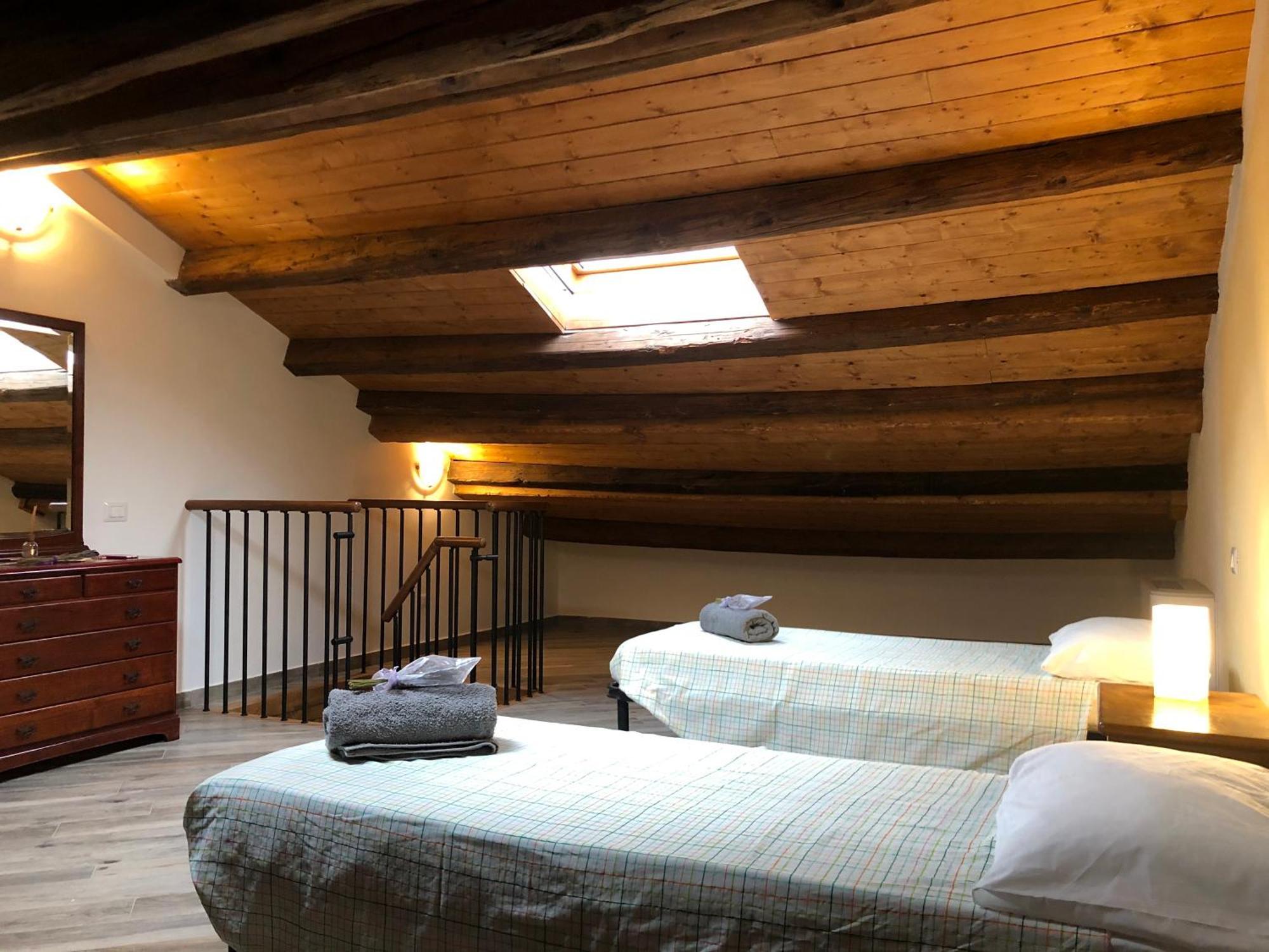Agriturismo La Valle Della Lavanda - Podere Mezzastrada Fauglia Szoba fotó